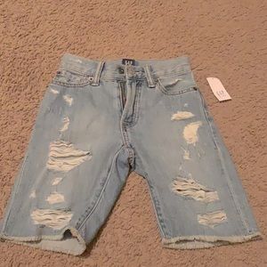 Distressed denim shorts.... BRAND NEW‼️‼️